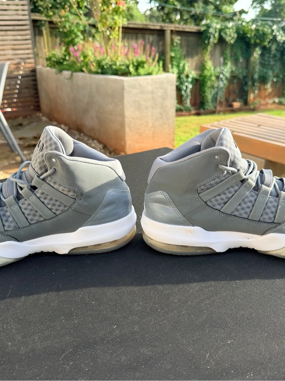 Jordan Air Jordan Max Aura Cool Grey Men's Mid Top Lace-Up Sneakers AQ9084-010